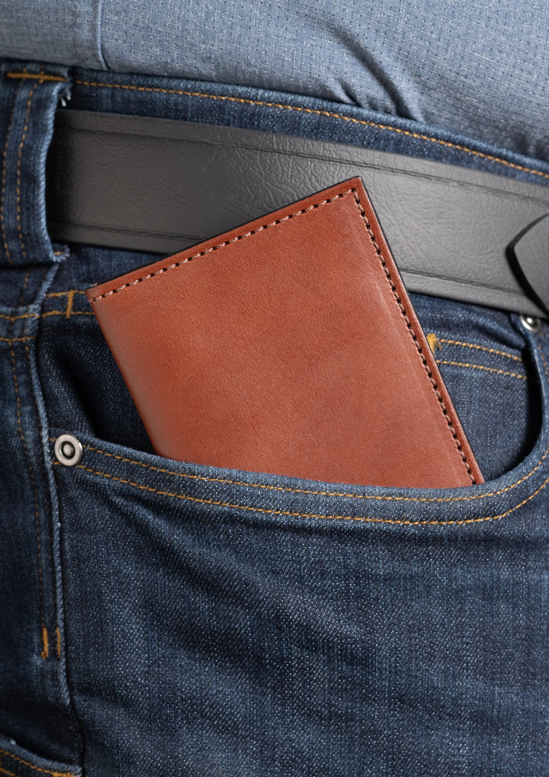 Medium Brown Premium Leather Bifold Credit Card Wallet With ID Window - BullhideBelts.com