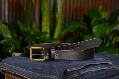 The Maverick: Men's Black Non Stitched Leather Belt With Brass 1.50" - Bullhide Belts