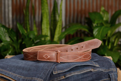 The Pit Boss: Hot Dipped Tan Figure 8 White Stitched Buckle-less Ball Hook 1.50" - Bullhide Belts