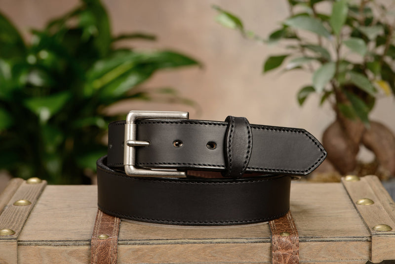 The Rockefeller: Black Stitched Oil Tanned With Scalloped Ends 1.50" - Bullhide Belts