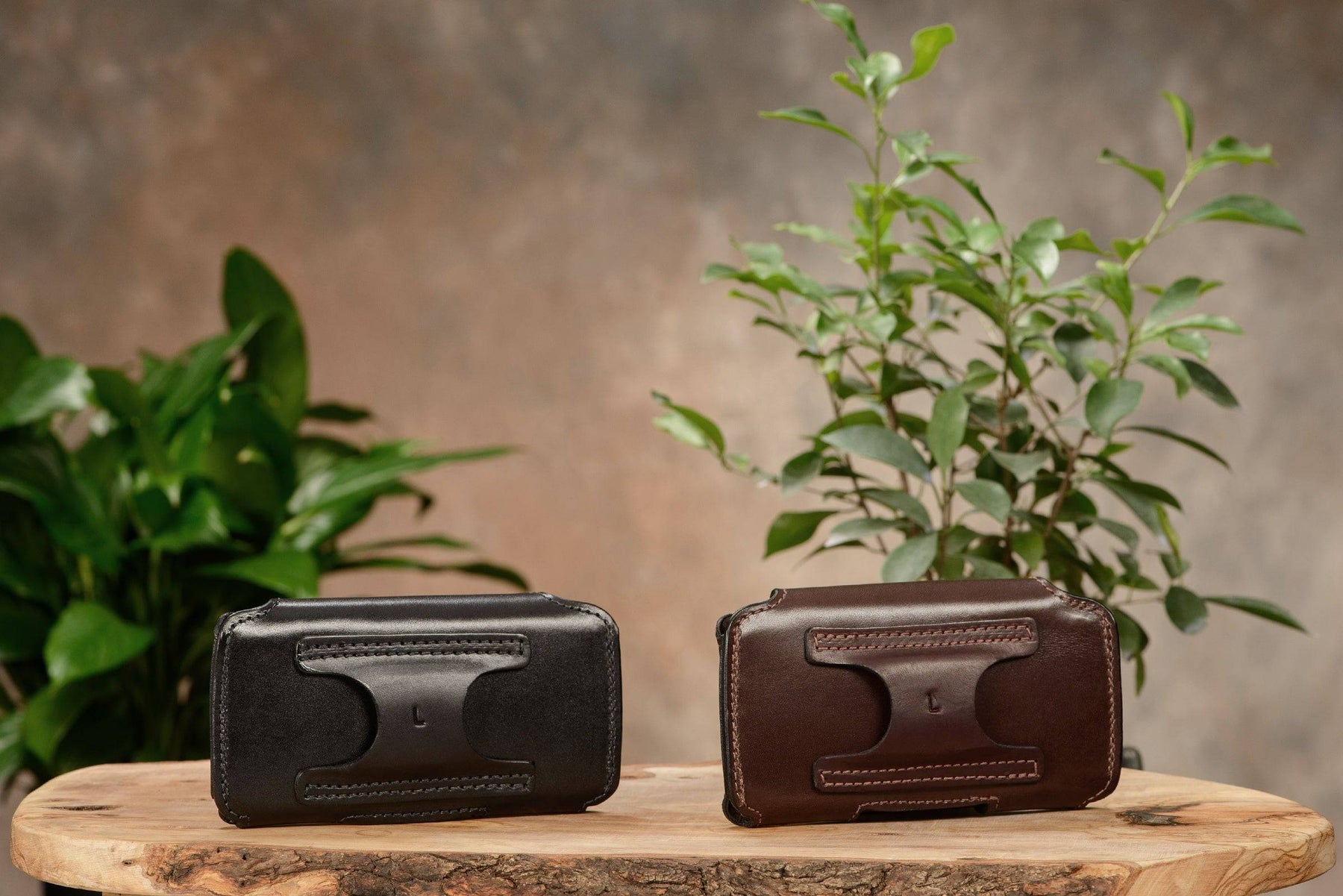 Brown Deluxe Leather Horizontal Cellphone Holster Case BullhideBelts
