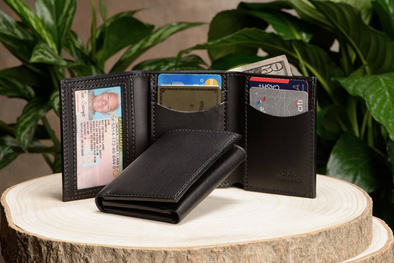 Black Premium Leather Trifold Wallet With ID Window - Bullhide Belts